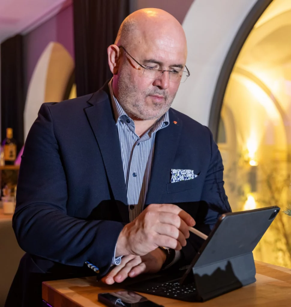 Bernd Felski unterstützt Unternehmen im Interim Management bei Veränderungs- und Transformationsprozessen